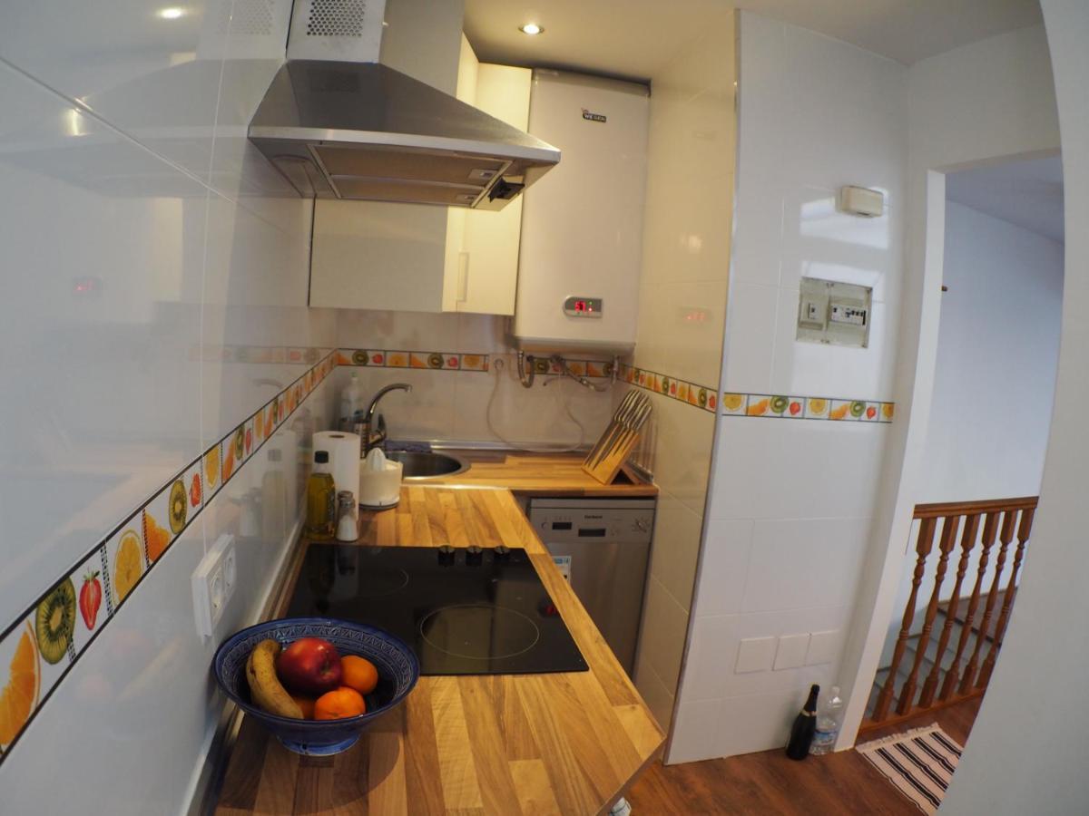 Cosy Appartment W/ Terrace In The Old City Centre Malaga Ngoại thất bức ảnh